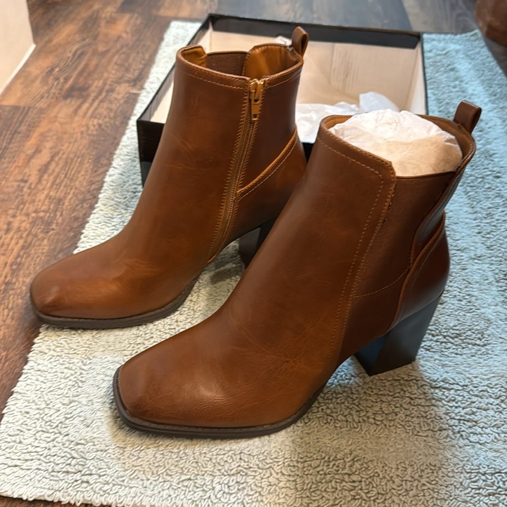 NEW Boots